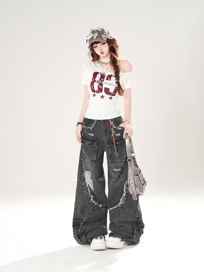 T-Shirt mit Vintage-Zahlendruck und asymmetrischem Ausschnitt in Schwarz/Weiß