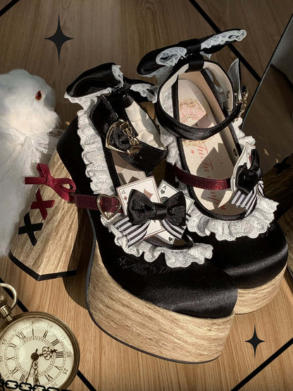Alice im Wunderland Vibes Schwarze und rote süße Lolita-Plateaus Mary Janes
