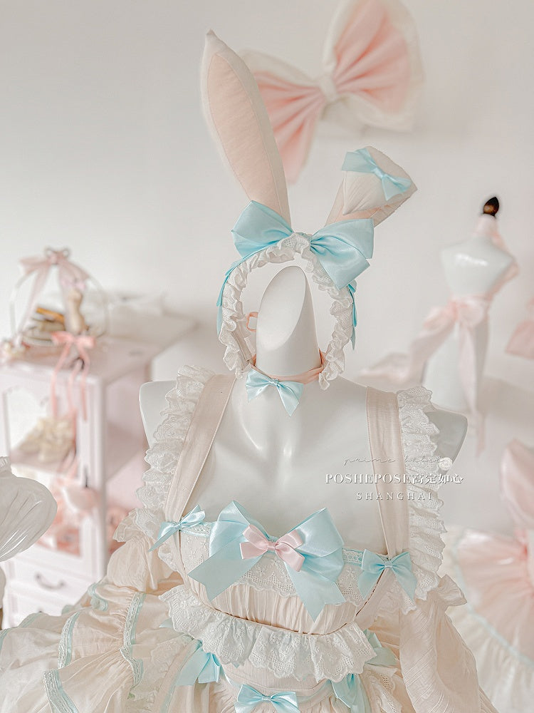 Robe bouffante sans bretelles à volants et taille basque avec tablier rose et vert menthe