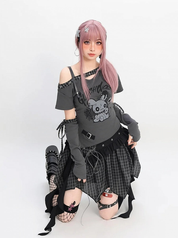 Free Y2K T-Shirt with Asymmetrical Neckline Bunny Print Red/Black Armwear
