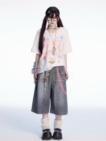 Weite Jeans mit Taillenketten-Print und verblasster Waschung in Grau