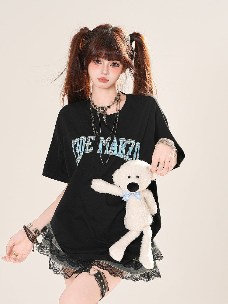 Black/White Round Neck Letter Print T-Shirt with Adorable Bear Plushie