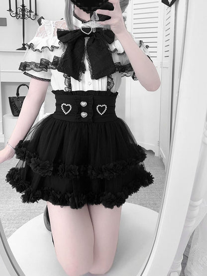 Ärmelbluse, Illusionsausschnitt, weißer kurzer Kontrast, schwarze Spitze mit Jirai Kei-Besatz