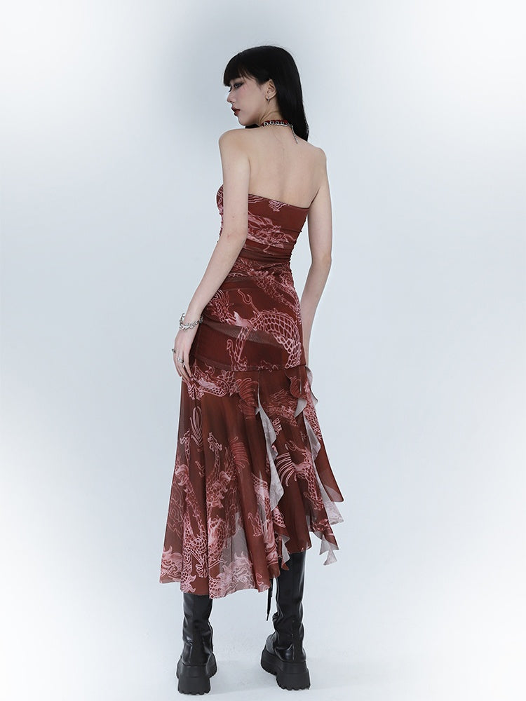 Robe ajustée à ourlet asymétrique et imprimé dragon rouge