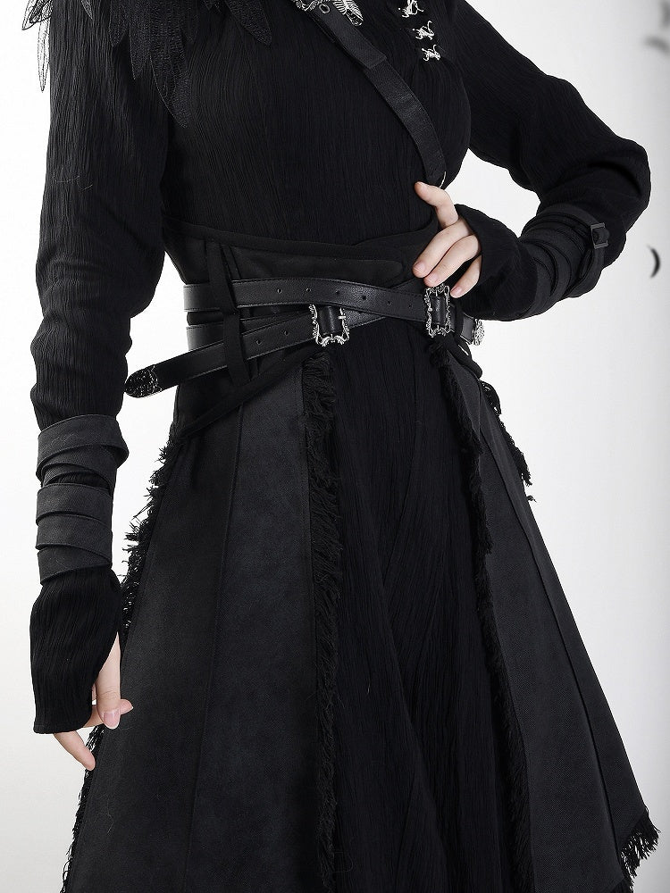 ブラック / ストラップ グレーバックル