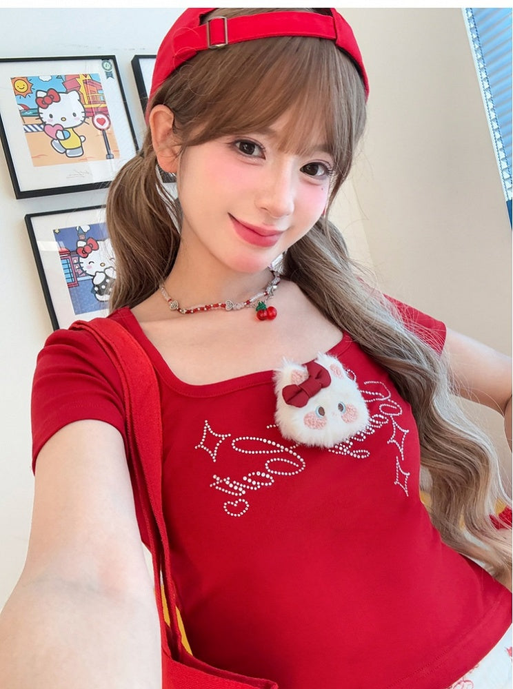 Details T-Shirt with Detachable Kitty Plushie Neck Rhinestone Red Square