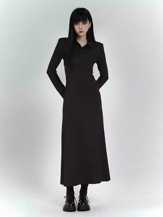 Robe chemise noire ajustée