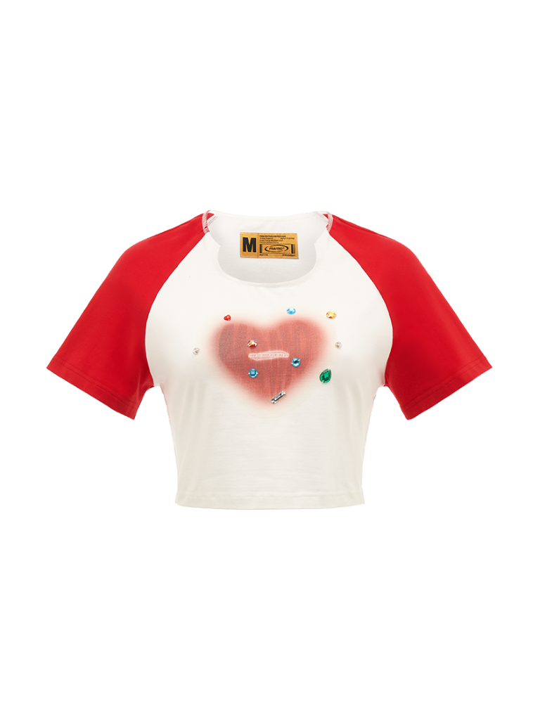 Haut court bicolore + bijoux longs