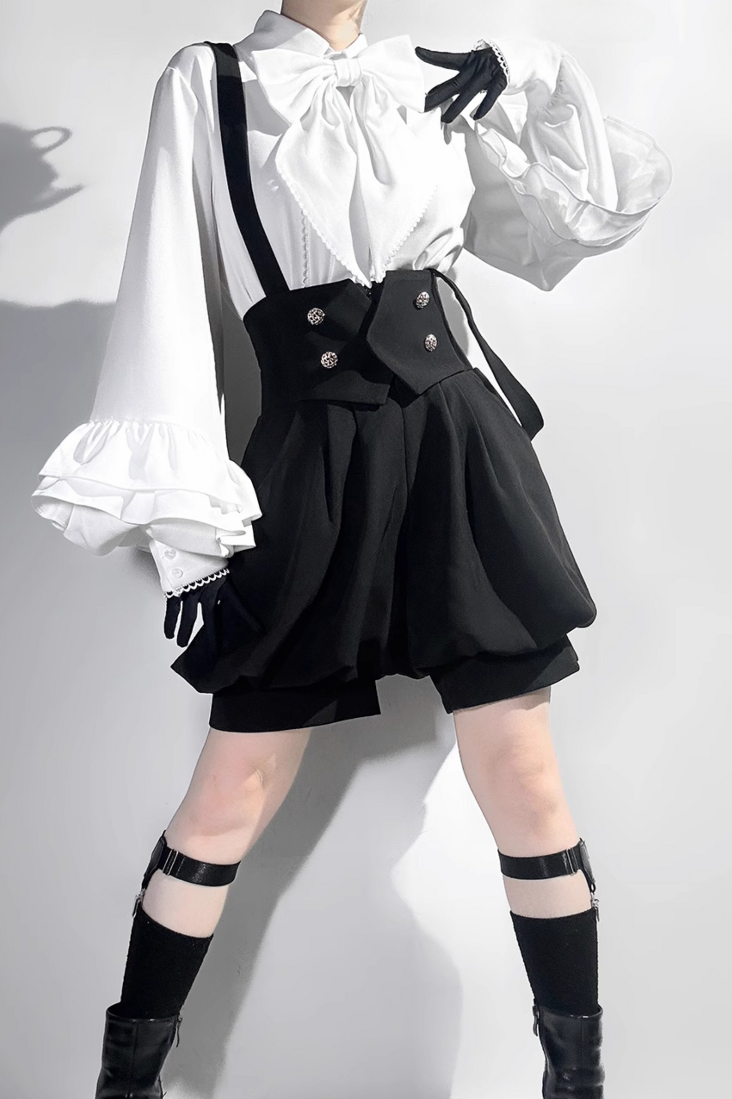Cute + Retro Shorts Elegant Shirt Ribbon Prince Reservations Tail Dark