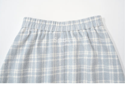 Jupe midi taille haute à carreaux bleus et bordure en dentelle