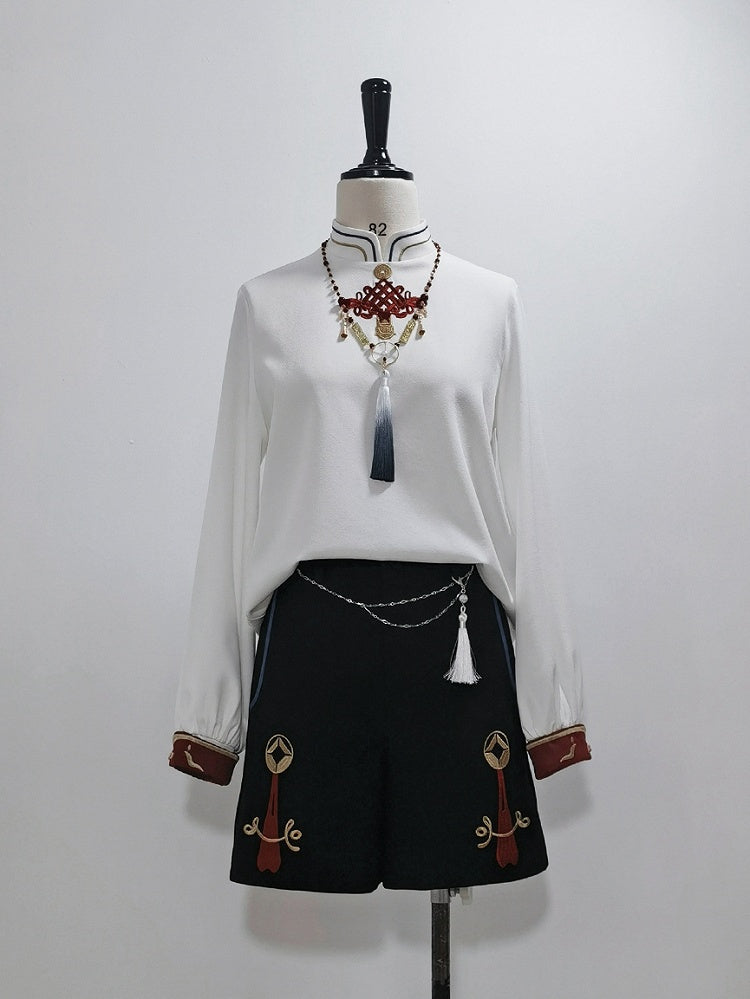 Black Ouji Lolita Straight-leg Shorts with Chain and Tassel