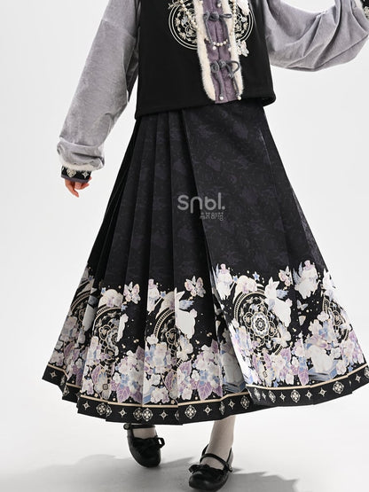 Jupe midi plissée style cheongsam motif lapin lune noire