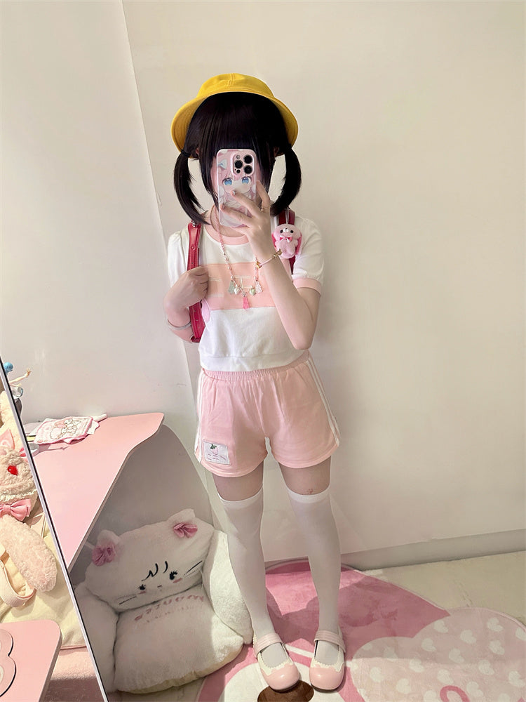 Rosa Shorts mit elastischer Taille und Oberschenkellänge