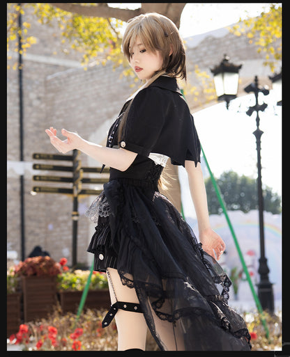 Schwarz-weißes Prince Ouji Lolita-Outfit – weißes ärmelloses Hemd + schwarzes kurzes Top + Blommer-Shorts mit hoher Taille, komplettes Set