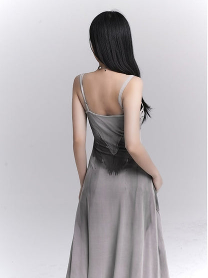 Robe moulante gothique grise à motif papillon