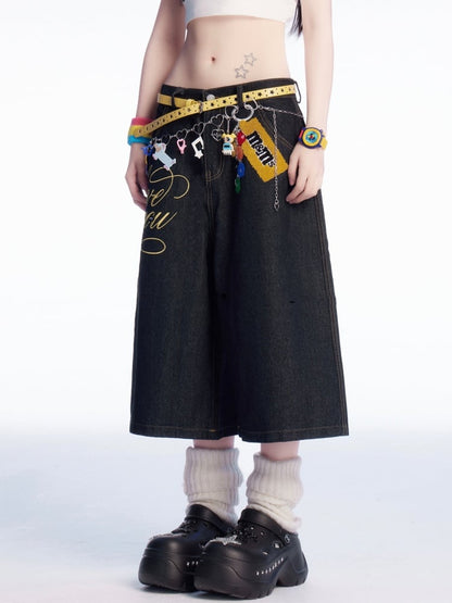 Weite Jeans mit Vintage-Buchstaben-Aufdruck und schwarzem Low