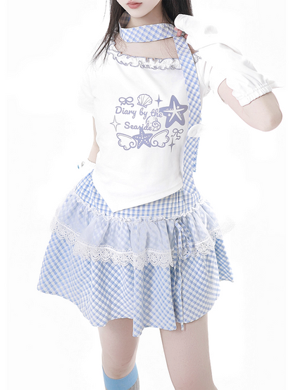 Blau mit Schal, kariertes Rosa/Baby-T-Shirt mit Seestern- und Muschel-Print und Rüschen am asymmetrischen Ausschnitt