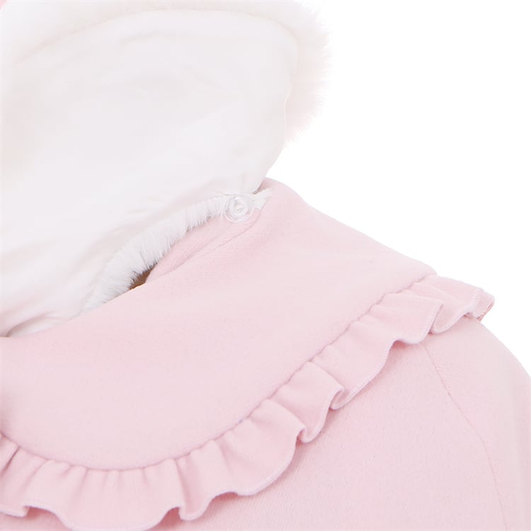 Manteau long à col en peluche rose avec nœud et cape amovible