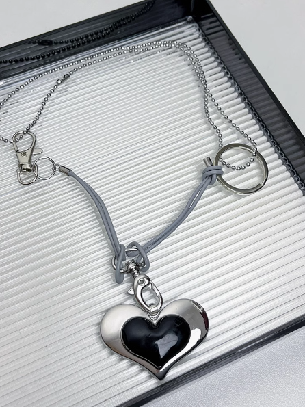 Cyberpunk Metal Heart Y2K Necklace