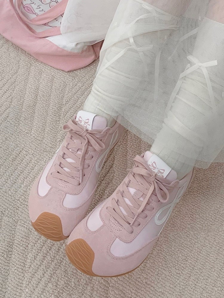 Krawatten Design Sneakers Rosa Schleife Schnürung vorne