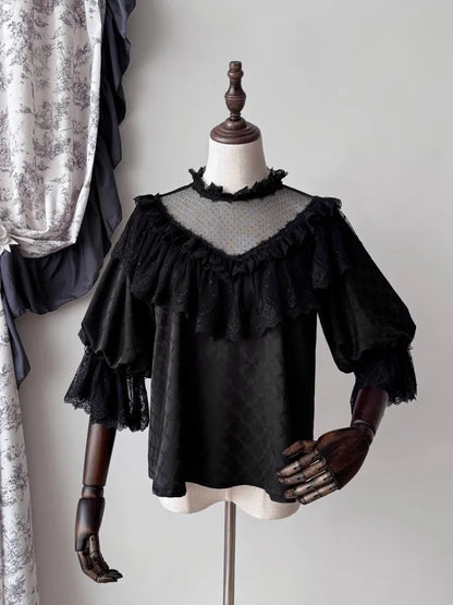 Komplett schwarzes Aristocrat Gothic Edward Neck / V-Ausschnitt Top