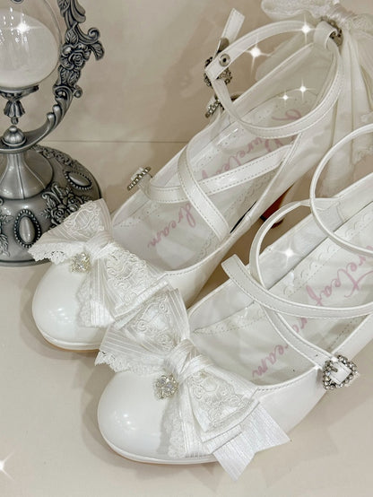 High Crisscross Heart Top White at Bow Buckle Heels Design