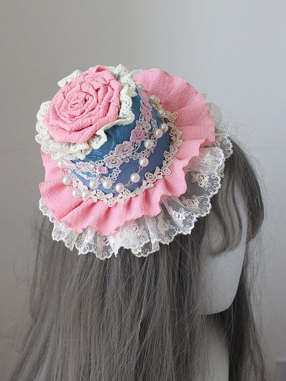 Hut mit Mini-Besatz und Blumenperlen, Blau/Rosa, verzierte Spitze