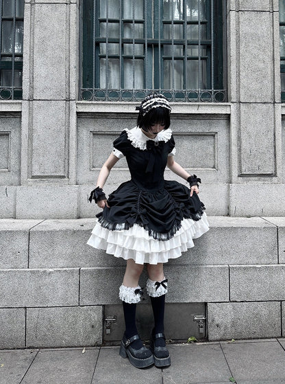 und asymmetrisches Kleid Schwarz Lolita Peter Pan Weißer Rock Stufen Gothic Ärmel Kragen Kurz