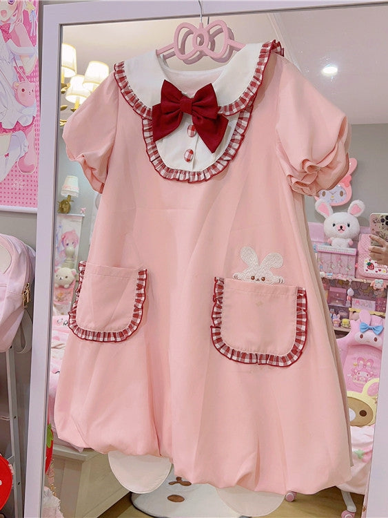 Robe rose clair à col Peter Pan et oreilles de lapin