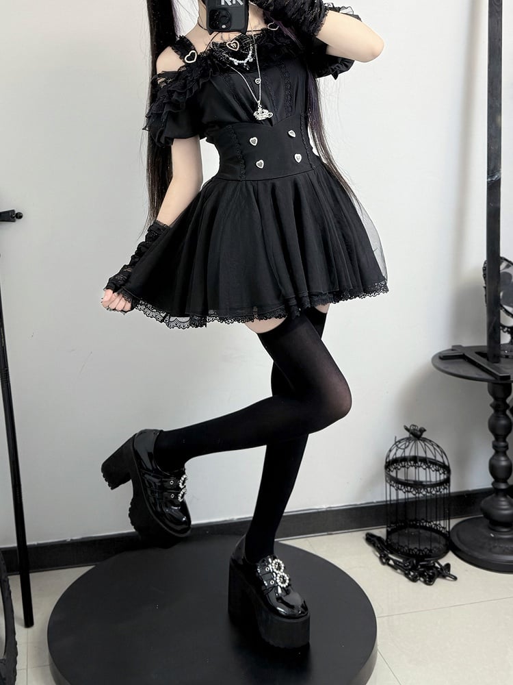 Jirai Kei Black Lace Trim Top with Off-the-shoulder Neckline
