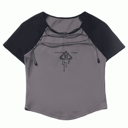 Graues Colorblock-Design und schwarzes Techwear-T-Shirt mit Schnürung vorne