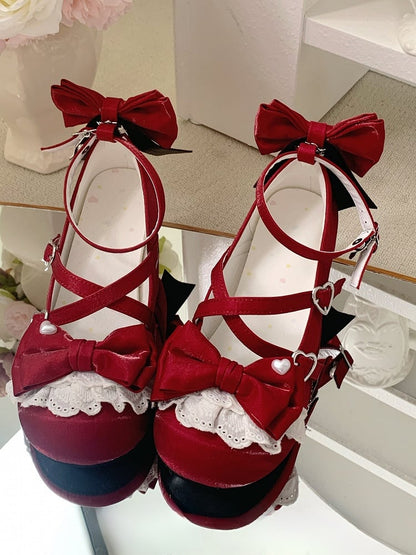 Mit Schnallen, doppeltes, kreuz und quer verlaufendes Weinrotes Lolita-Oberteil-Design, Riemen, Schnalle, abnehmbare Knöchelschuhe, rotes Herz an der Schleife, süß