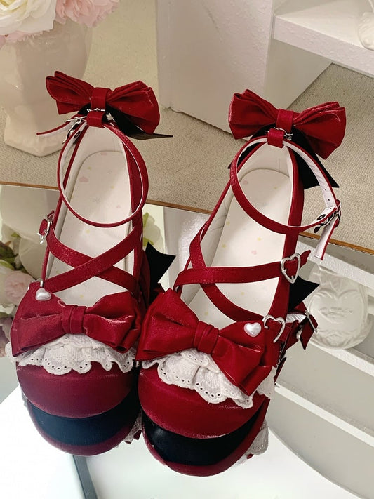 Mit Schnallen, doppeltes, kreuz und quer verlaufendes Weinrotes Lolita-Oberteil-Design, Riemen, Schnalle, abnehmbare Knöchelschuhe, rotes Herz an der Schleife, süß