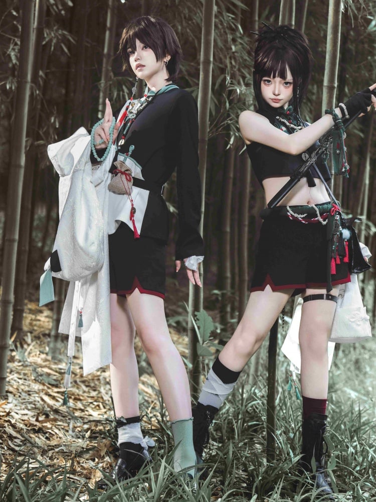 Black Ouji Lolita Shorts with Red Trimming Cuffs