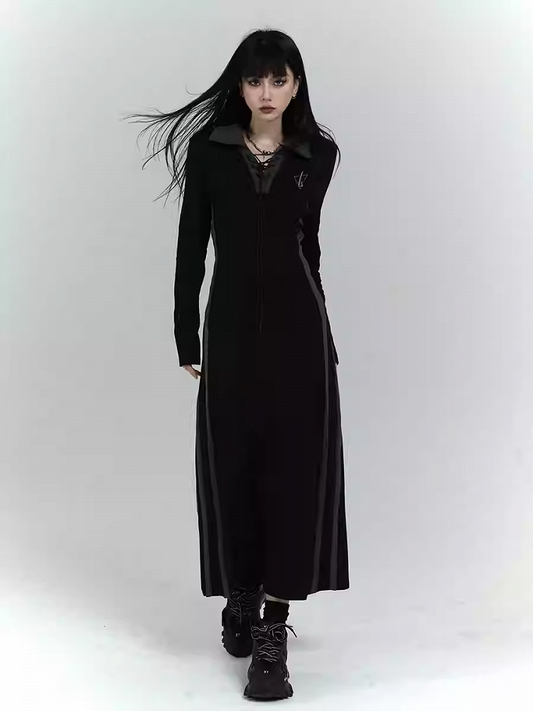 Robe noire gothique avec détails à lacets sur le devant