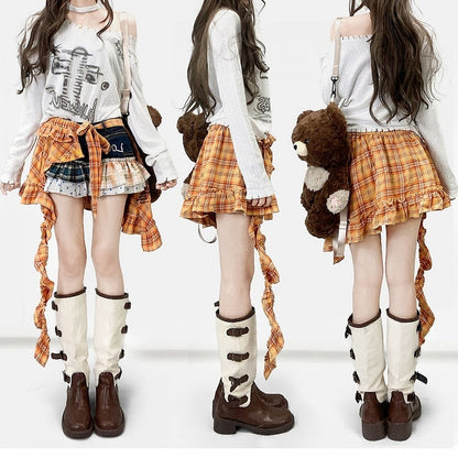 Neckline + Y2K Asymmetrical White Long Sleeves Design Print Top
