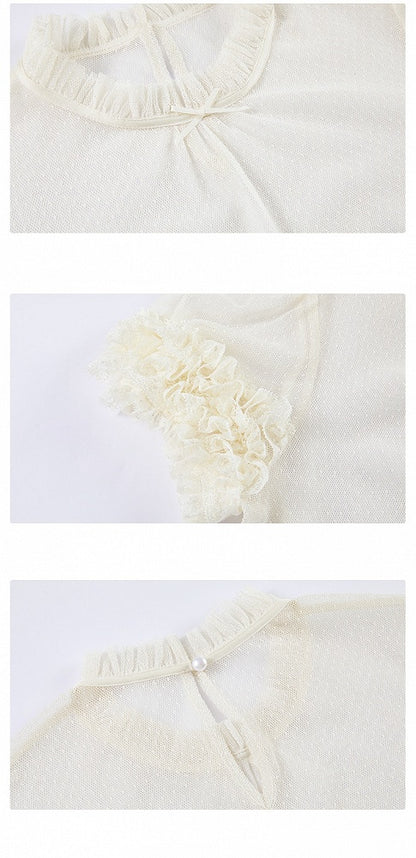 Cremefarbene, transparente Bluse mit Rüschenausschnitt und kurzen Ärmeln