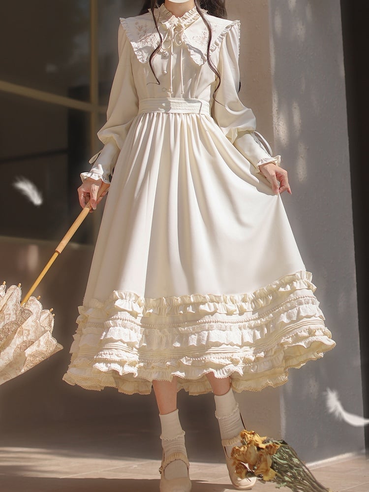 mit floralen Manschetten Hammelkeulenkragen Vintage-Ärmel Aprikosenkleid Schnürstickerei