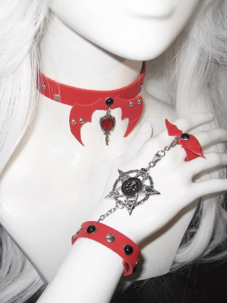 Stud Detail Bat Wings Design Punk Choker