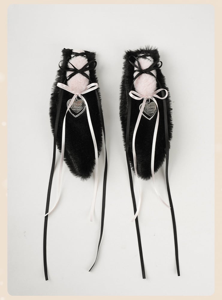 Bonnet en peluche noir et rose avec oreilles de lapin détachables