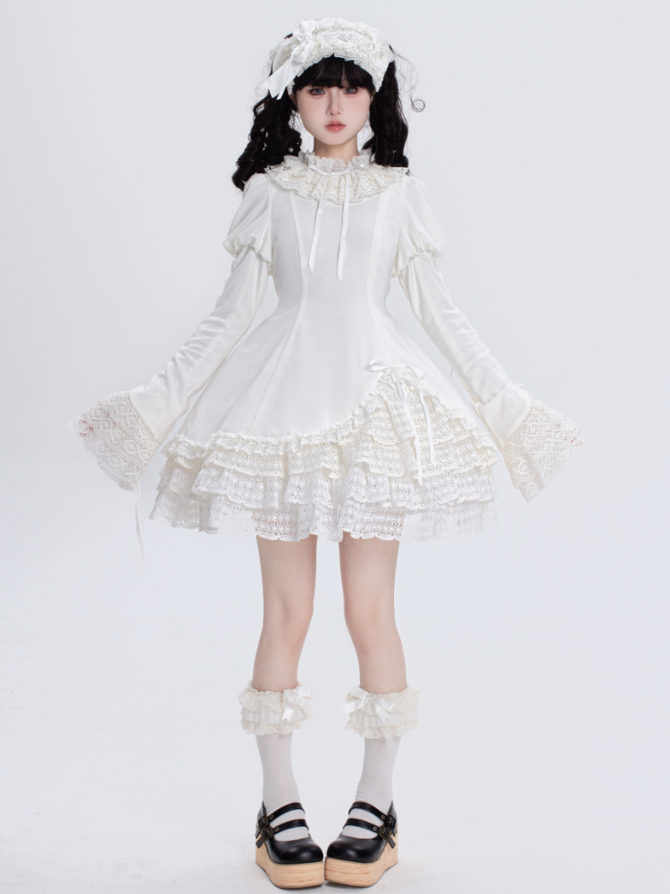 Robe Lolita Shiro à manches longues et col à volants entièrement blanche