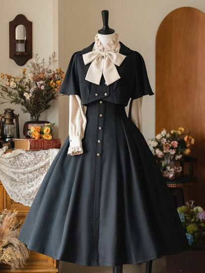 Aprikosenfarbenes, elegantes Langarmhemd mit Rüschenkragen und abnehmbarer Schleife/Jabot-Krawatte