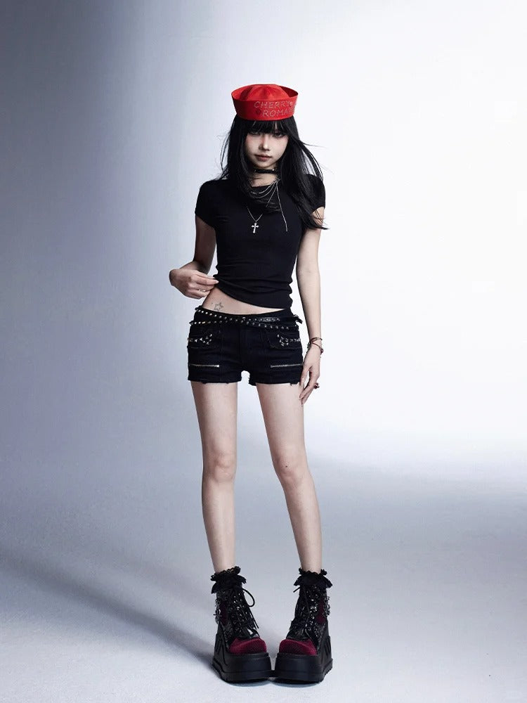 Shorts with Detail Black Low Waist Studded Glamorous Zippers