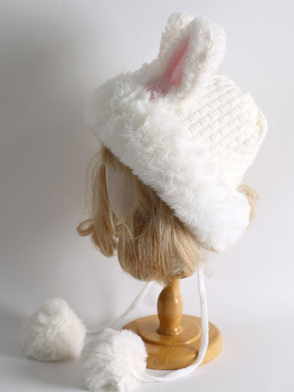 Bonnet en peluche blanc avec oreilles de lapin Lolita et pompons