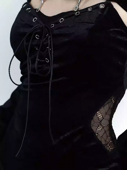 Robe nuisette gothique en velours noir avec fente latérale et haut à capuche à manches cloche
