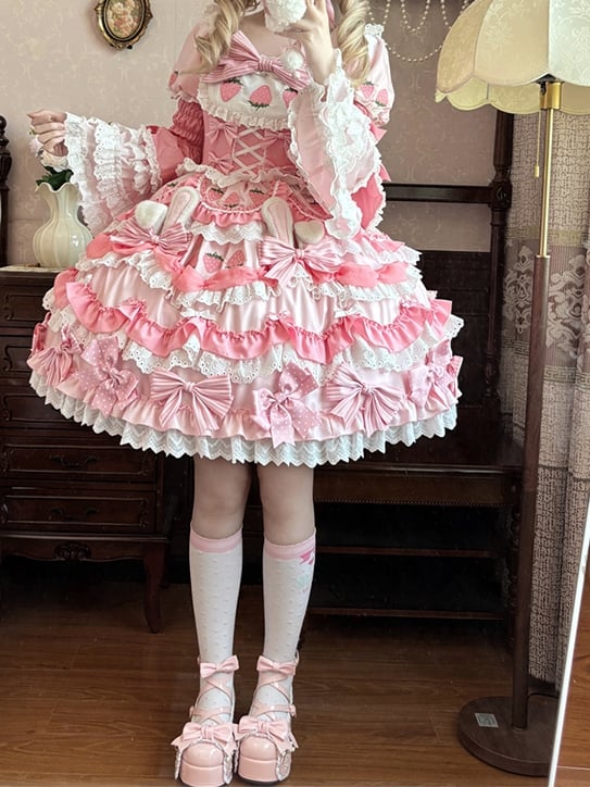 Four-pieces Pink Lolita Sweet Set-Tiered Creamy Strawberry Bunny