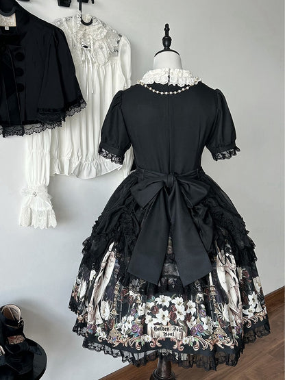 Robe noire à manches courtes style gothique lolita à imprimé poupée Lily et Puppet