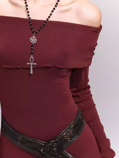 Robe glamour rouge vin semi-transparente à épaules dénudées