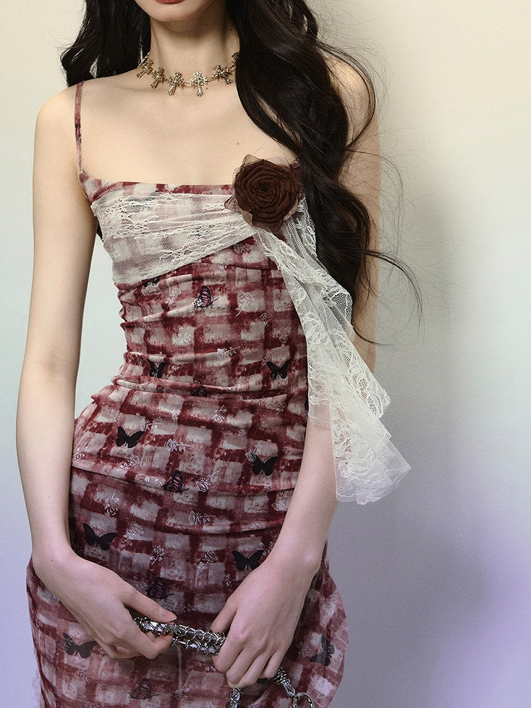 Robe camisole d'été rouge à carreaux, fendue jusqu'aux cuisses et à volants