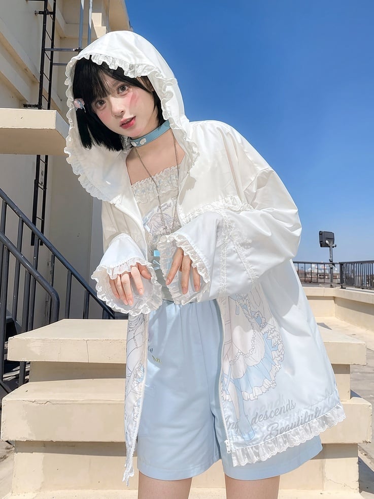 Sonnenschutz mit Kapuze, blau-weiß, Anime-Mädchen-Print, gekräuselter Saum, Jacke, Spitze